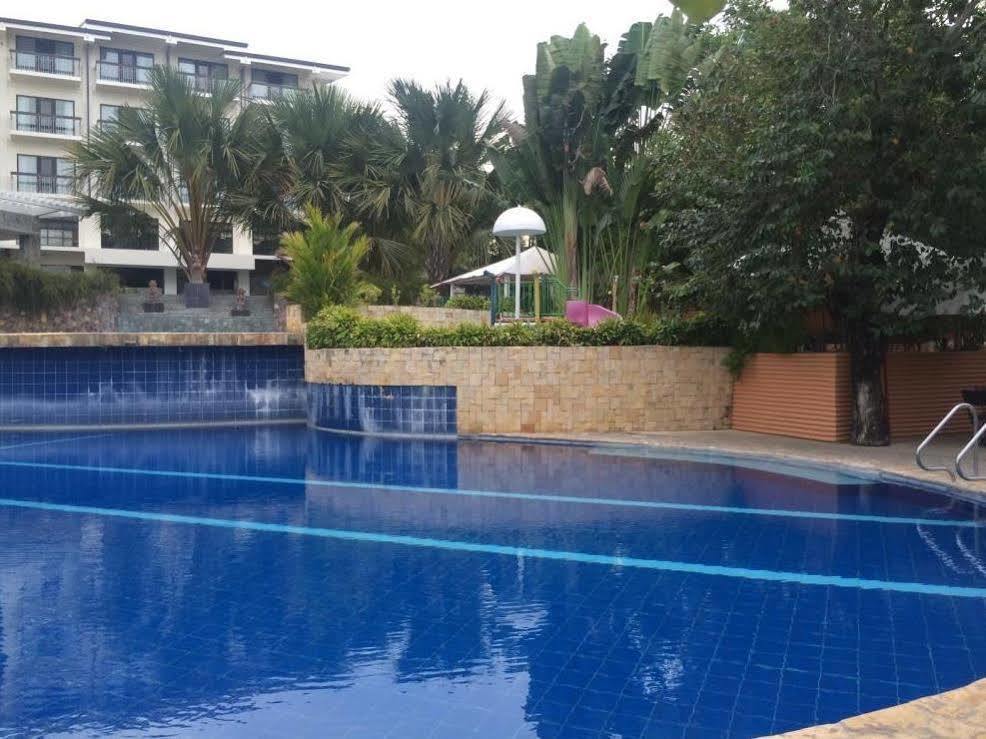 Bravo Hotel&Resorts Dumaguete City Exterior foto